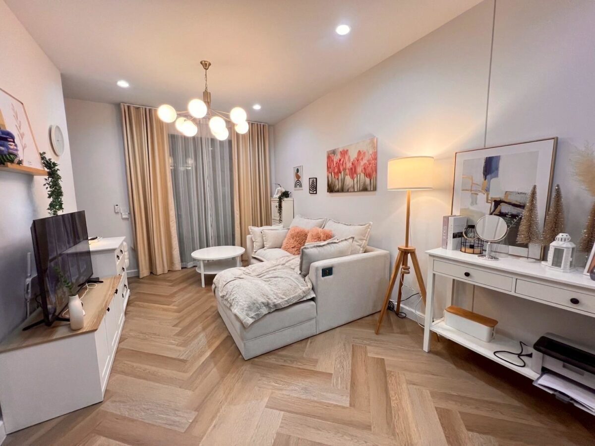 ห้องนั่งเล่น กระเบื้องยาง SPC